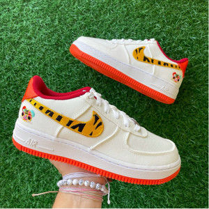 EUC Nike Air Force 1 ‘07 Lx